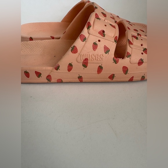 Freedom Moses strawberry milkshake pink slide sandals size 39 US 8 women’s - Picture 6 of 7